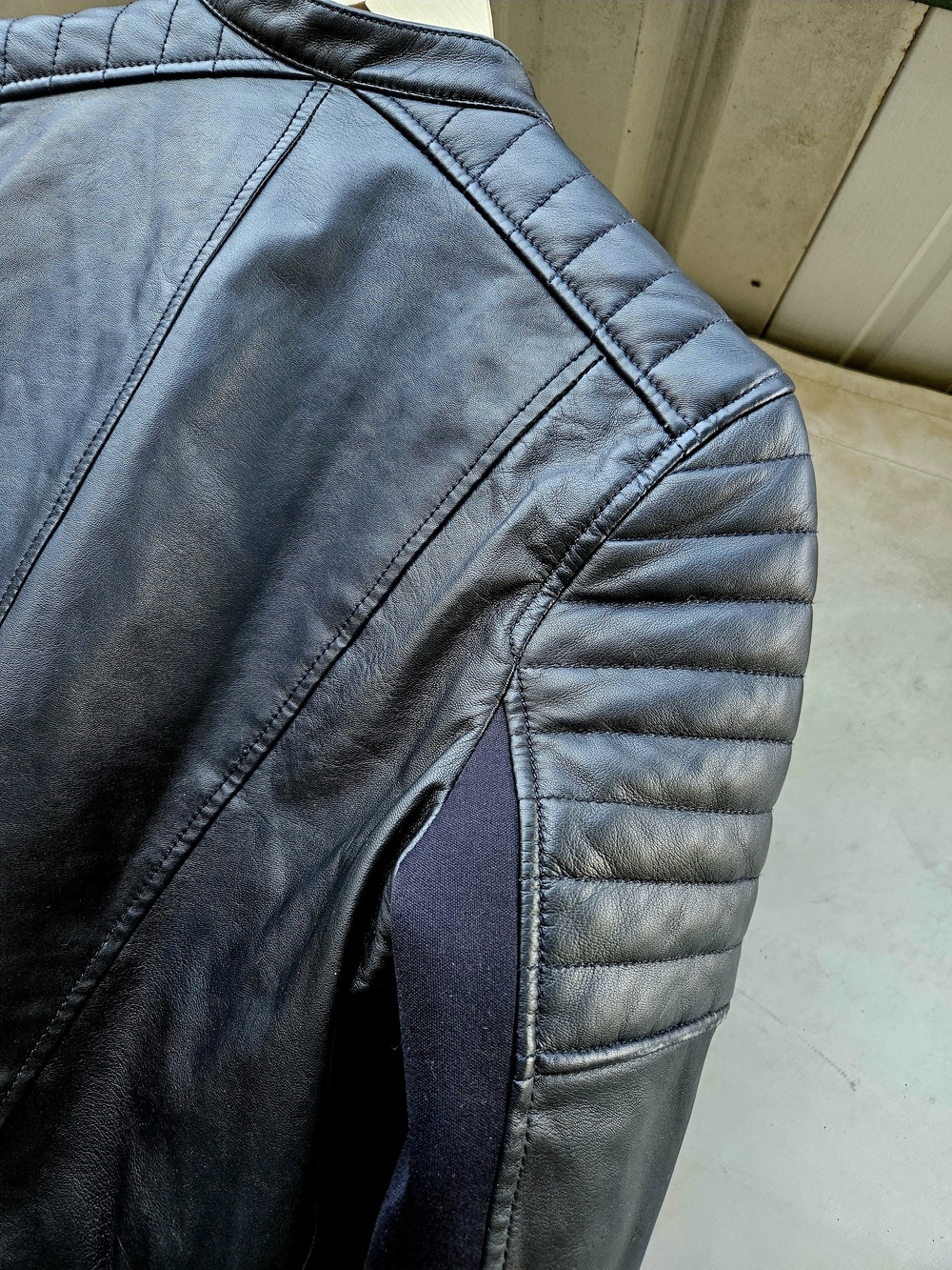 Trouve Genuine Black Leather Moto Jacket with Quilted Shoulders Sz Small - Picture 7 of 8
